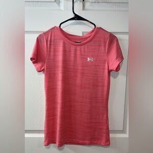 Women’s Pink Under Armour shirt